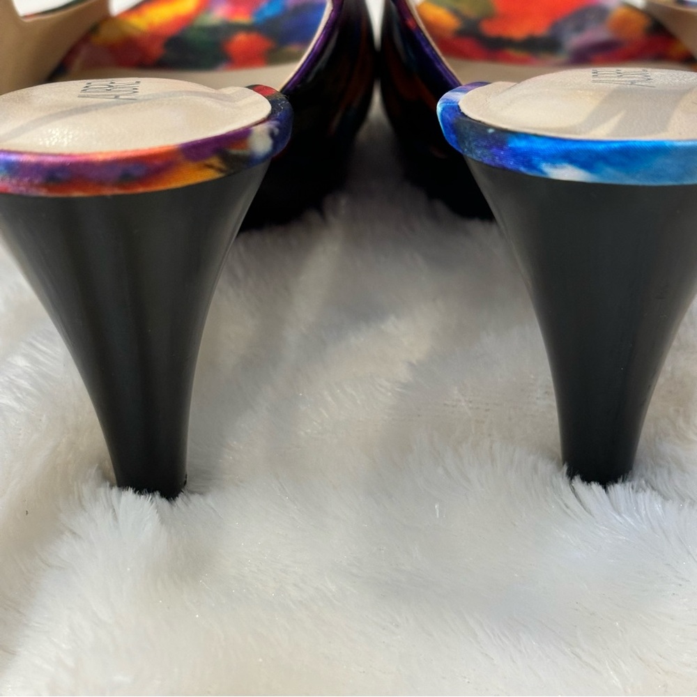 EUC Aubrey Lynn Heels Peep Toe Sling Back SZ 7 Colorful - Picture 6 of 9